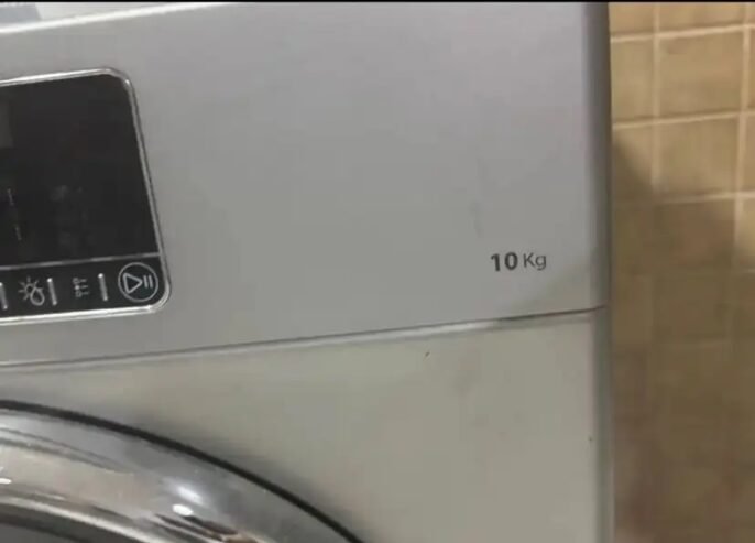 مجفف ملابس وكوي جديد