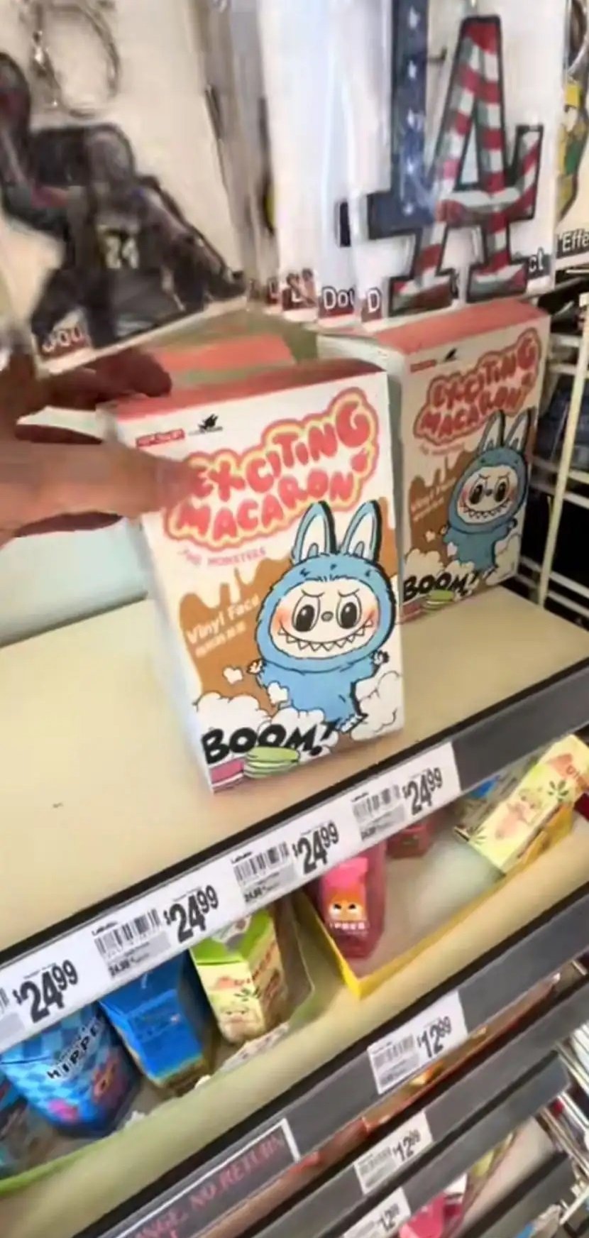 لابوبو (اصلي) شاريه من امريكا ب 120 الحبه دفع عند الاستلام