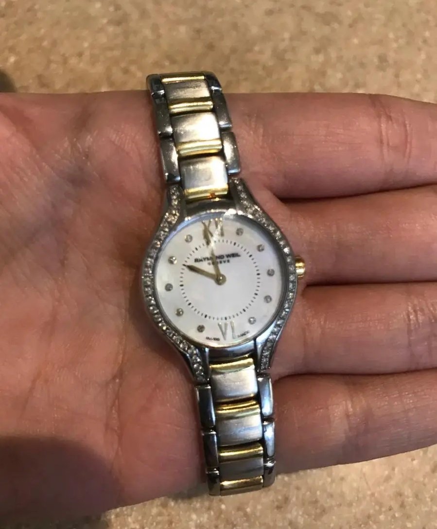 ساعة ريموند ويل سويسرية مع ألماس مقاس 16 أستخدام حشمه