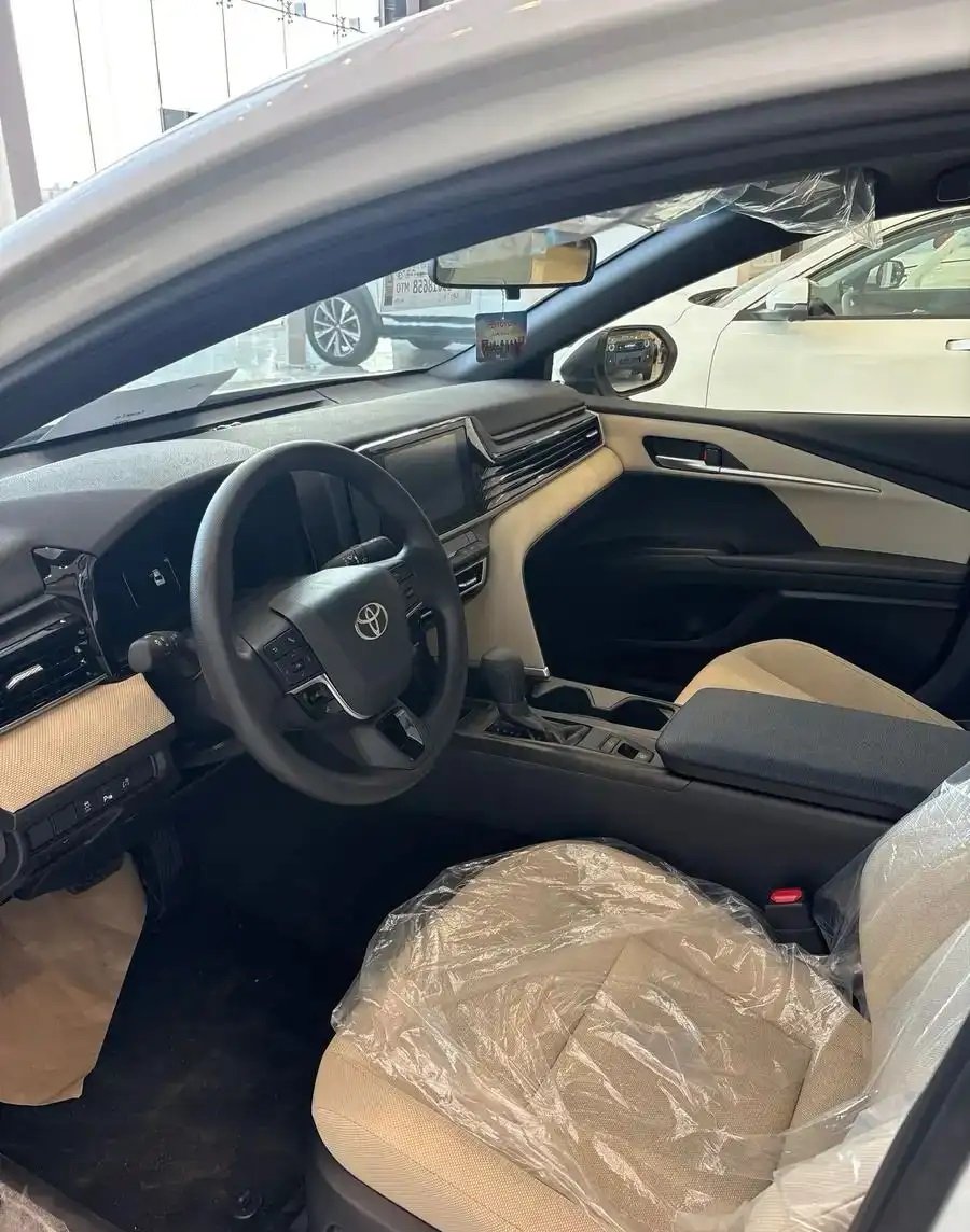 كامري2025 فئة E بسعر حصري ومميز مع شحن مجاني