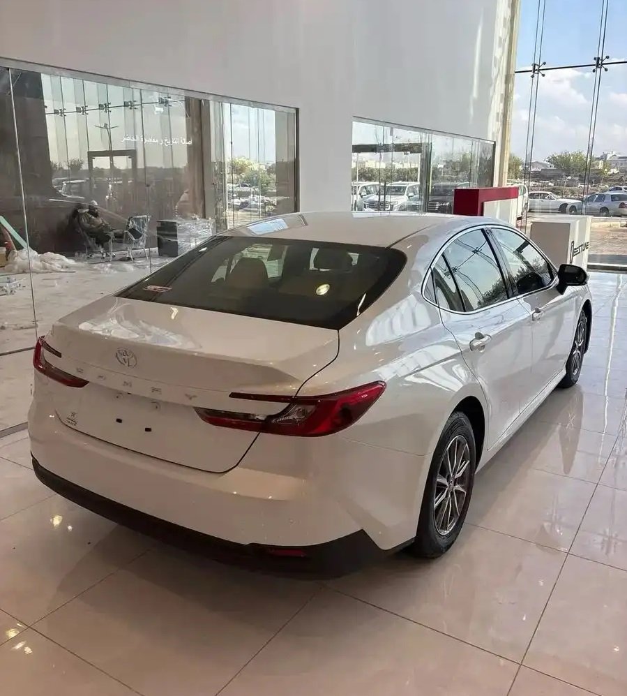 كامري2025 فئة E بسعر حصري ومميز مع شحن مجاني