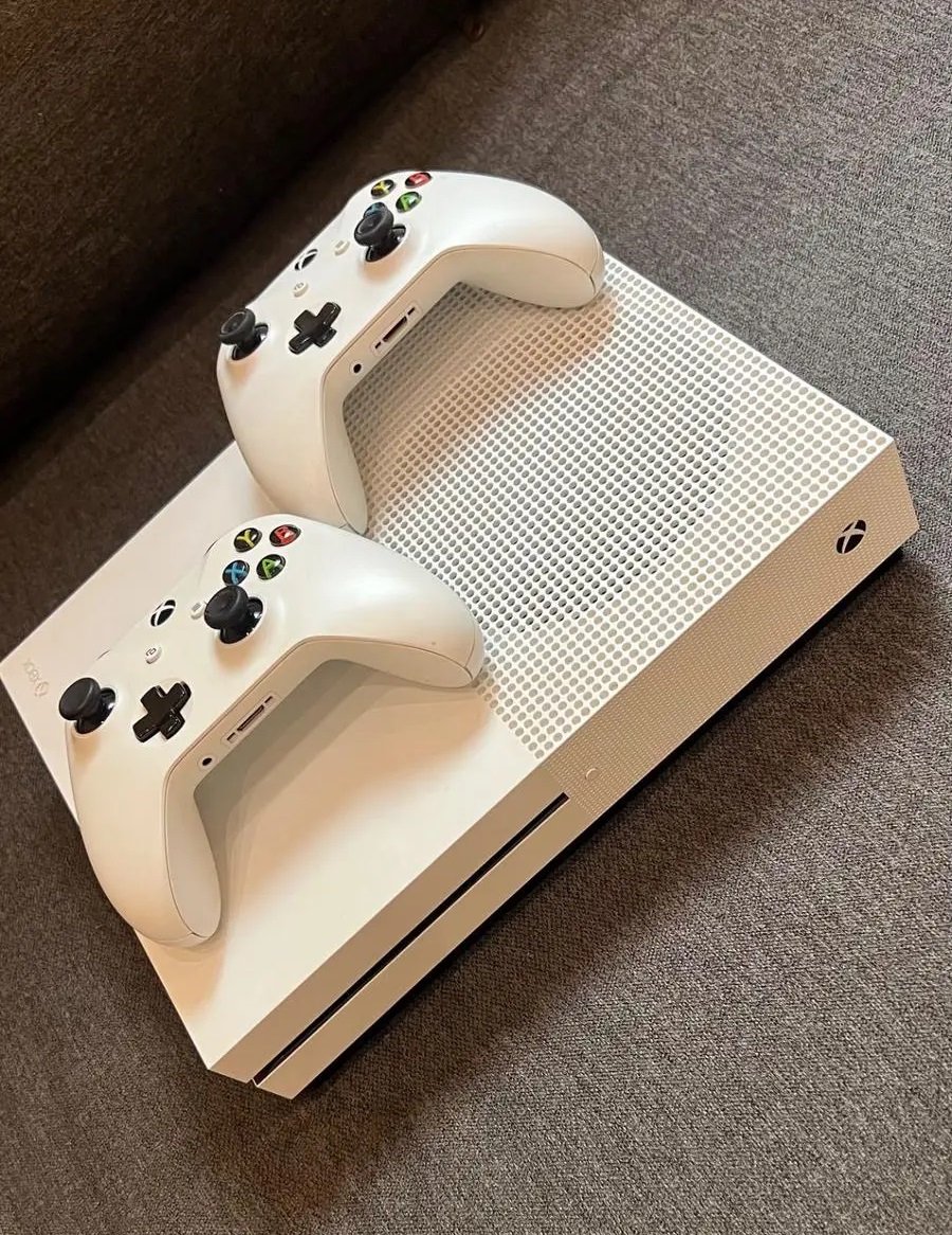 XBOX 1 S