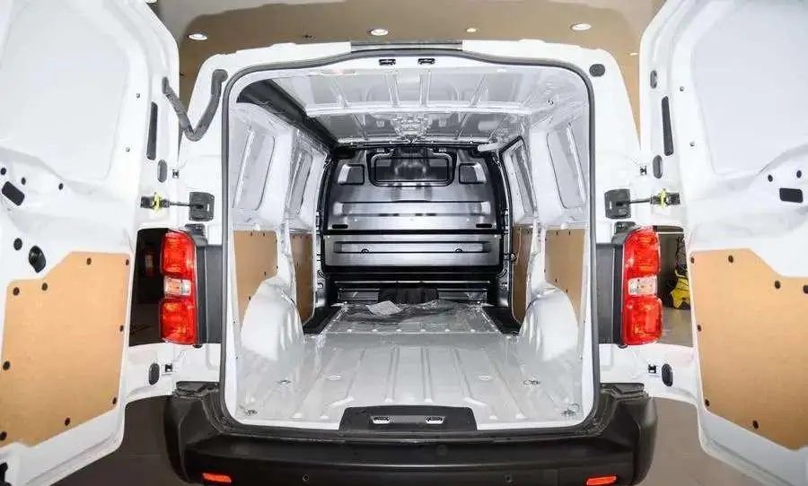 سيتروين جامبي فان بضاعة ديزل 2025