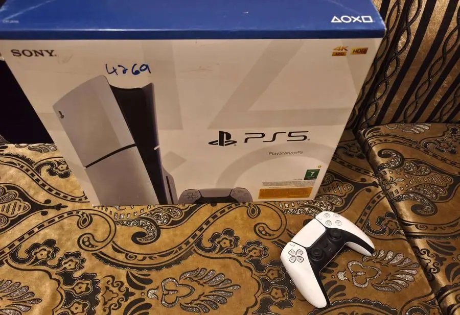 بلايستيشن 5 سي دي