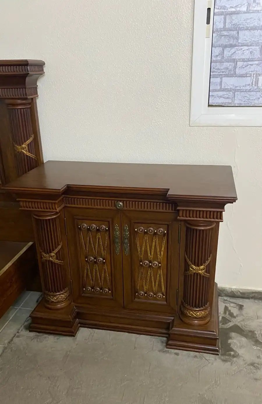 غرفة نوم للبيع