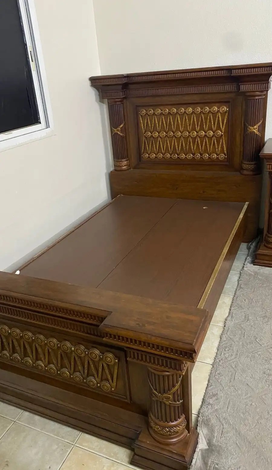 غرفة نوم للبيع