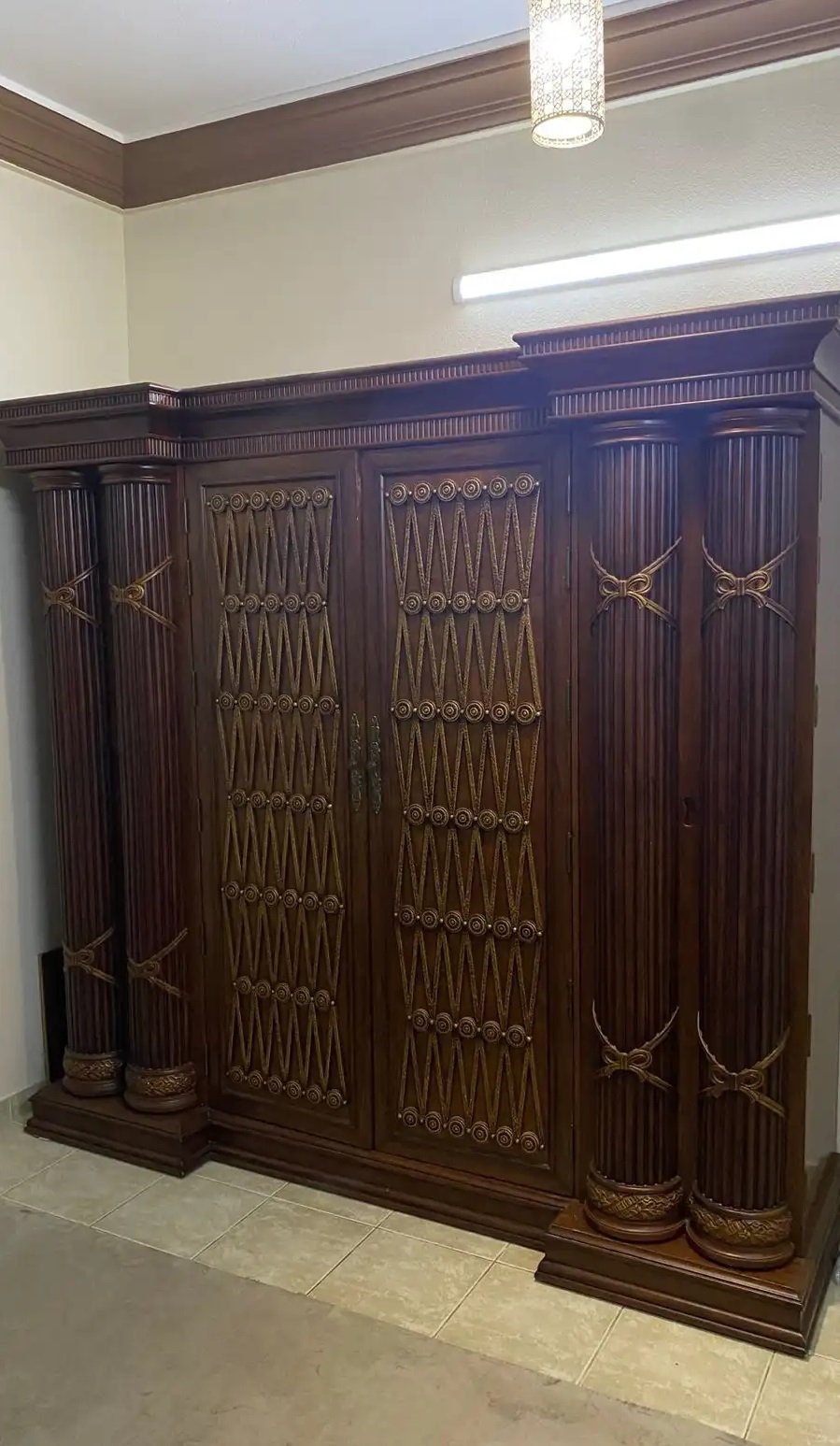 غرفة نوم للبيع