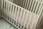 سرير اطفال