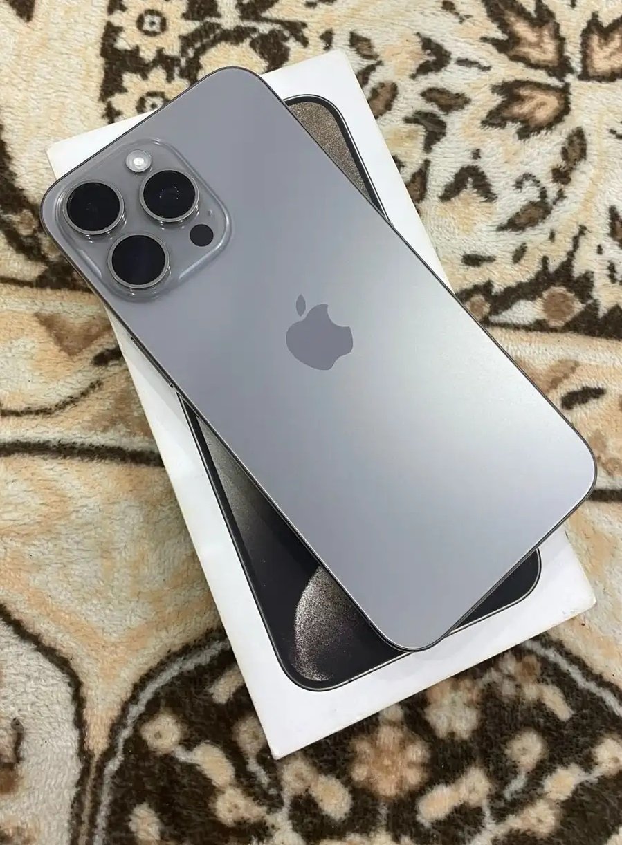 ايفون 15 بروماكس