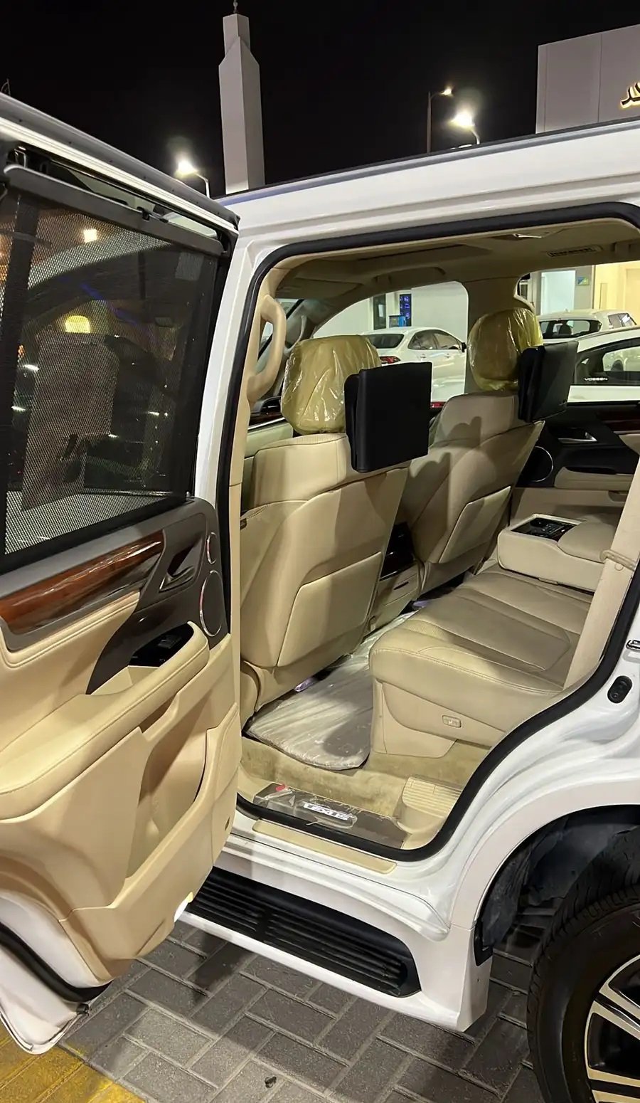 جيب لكزس Lx570 – 2020