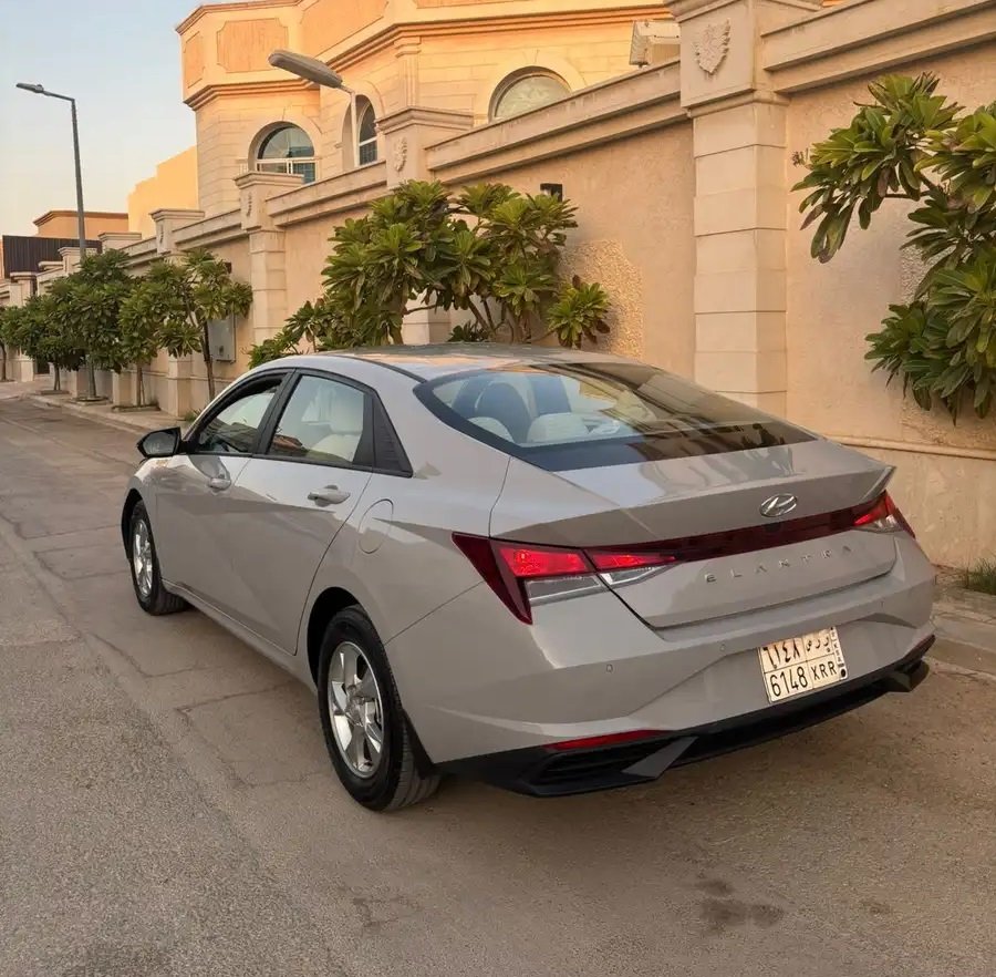 للبيع الانترا 2023