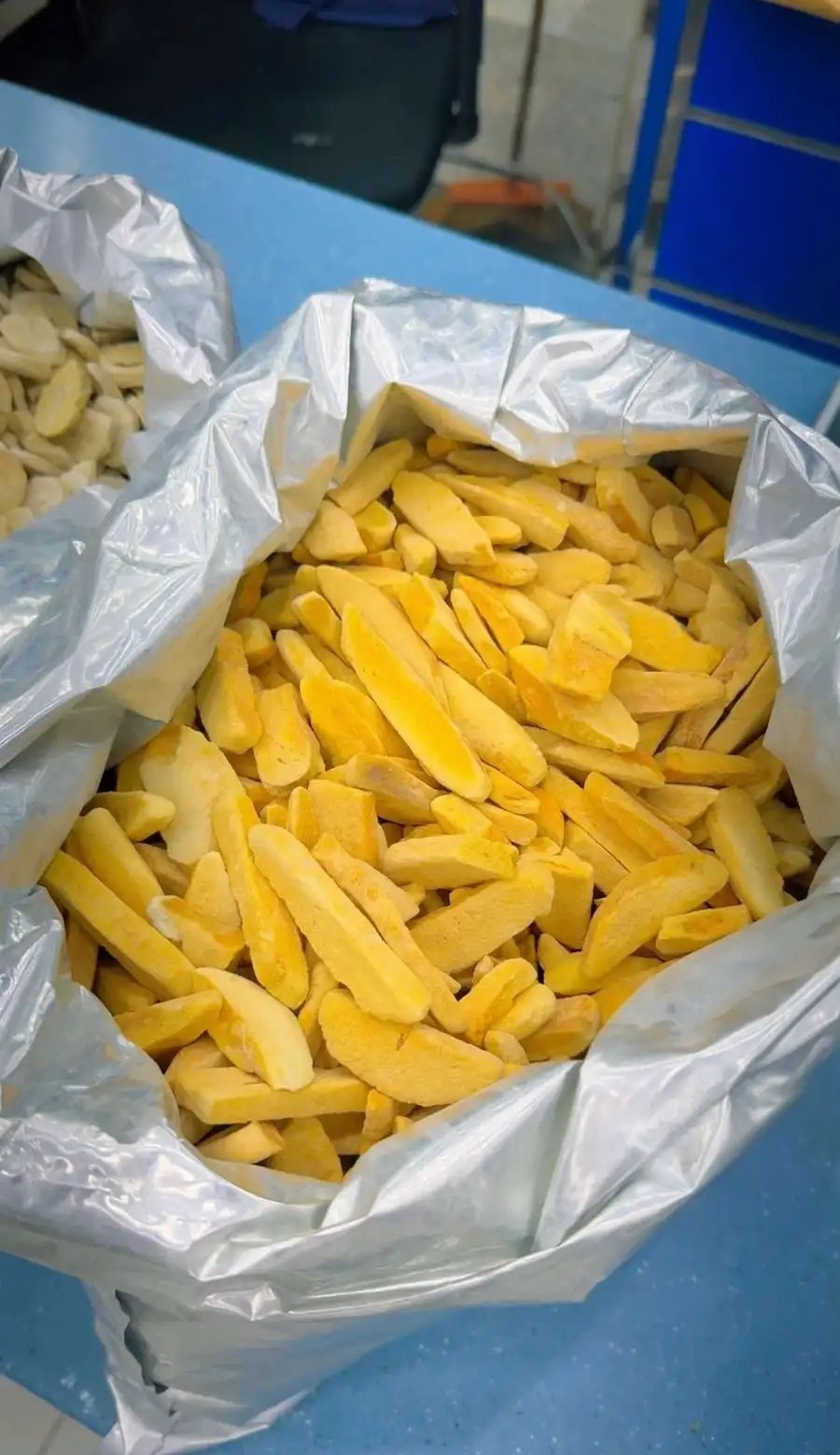 فواكة مجففة بالتبريد بدون إضافات