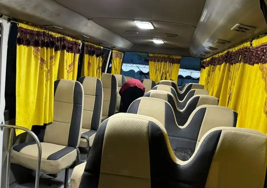 تويوتا باص للبيع 30 راكب