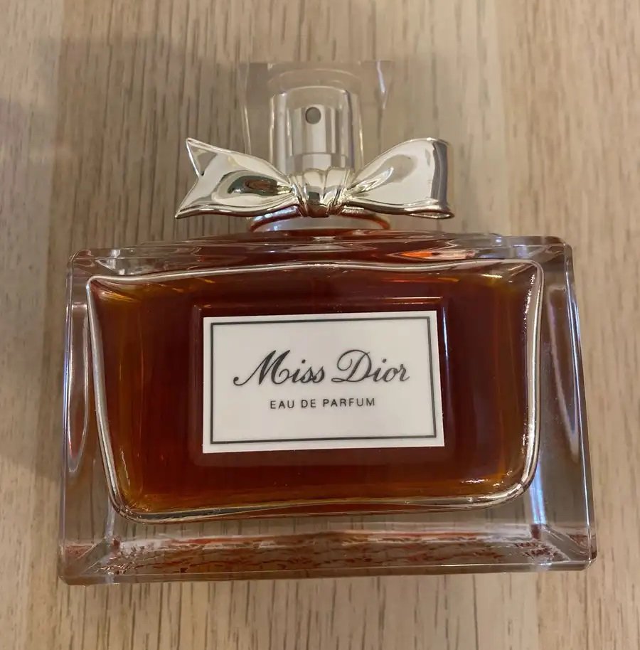 عطر مس ديور اصدار 2012 مع الفاتوره