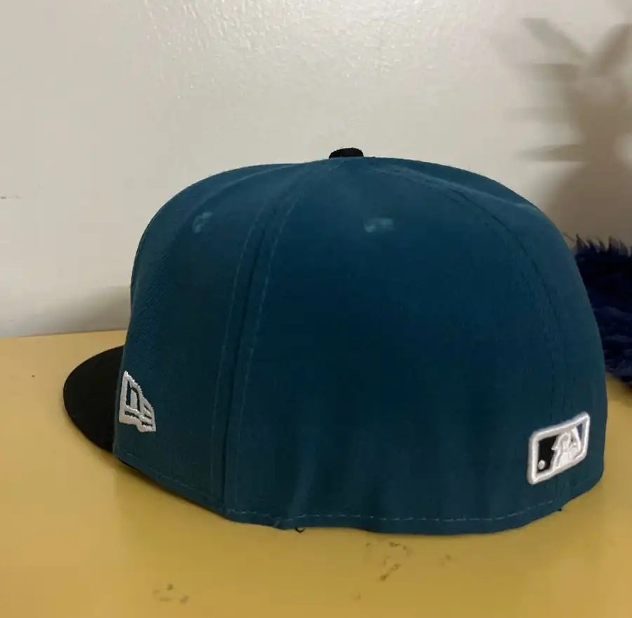 كاب نيو ايرا مقفل