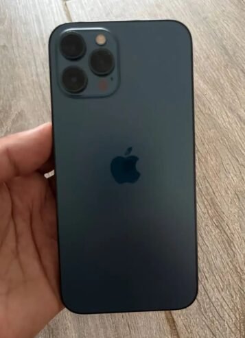 ايفون 12 بروماكس