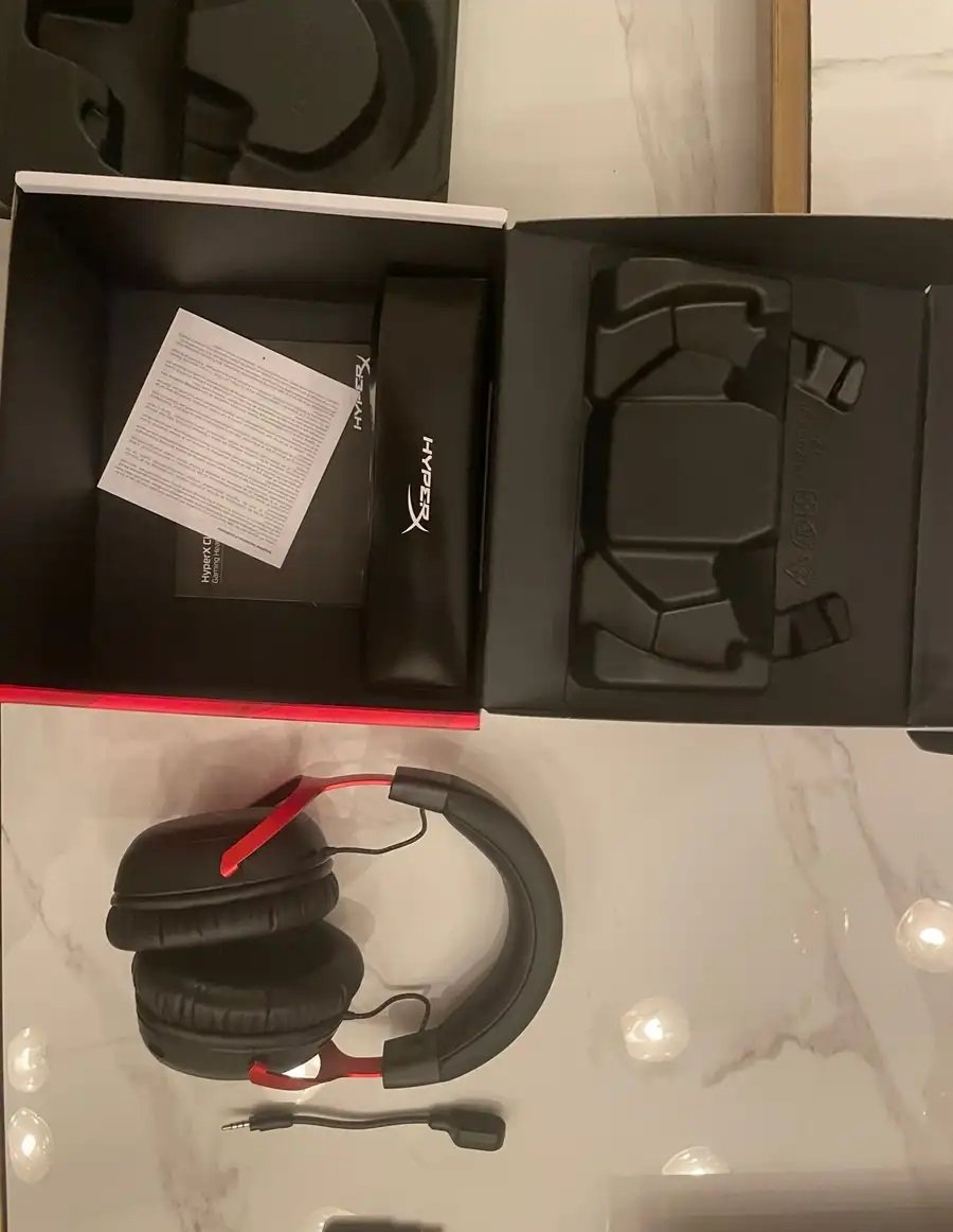 سماعة HyperX Cloud 3 شبه جديدة