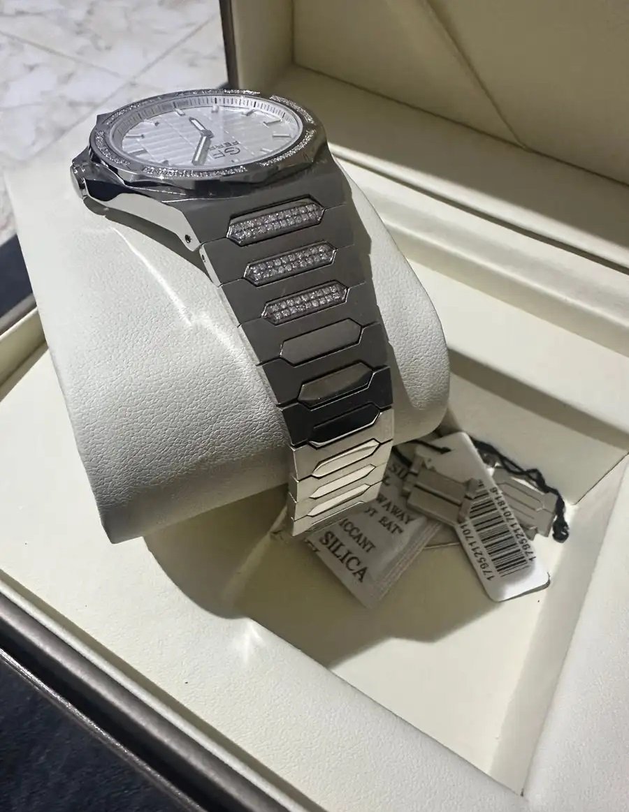 ساعة GF FERRE الماس