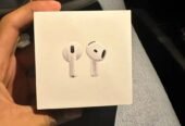 سماعات airpods 4 جديدة تمام ما انفكت