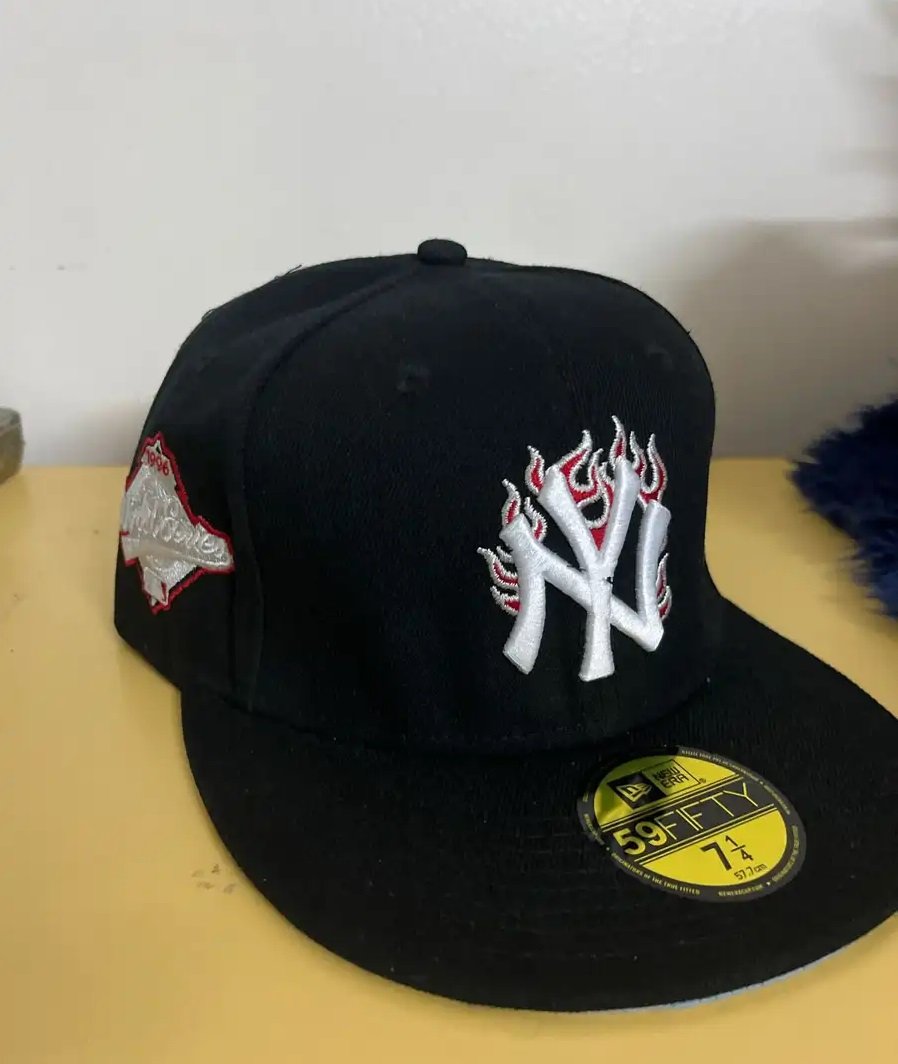 كاب نيو ايرا مقفل