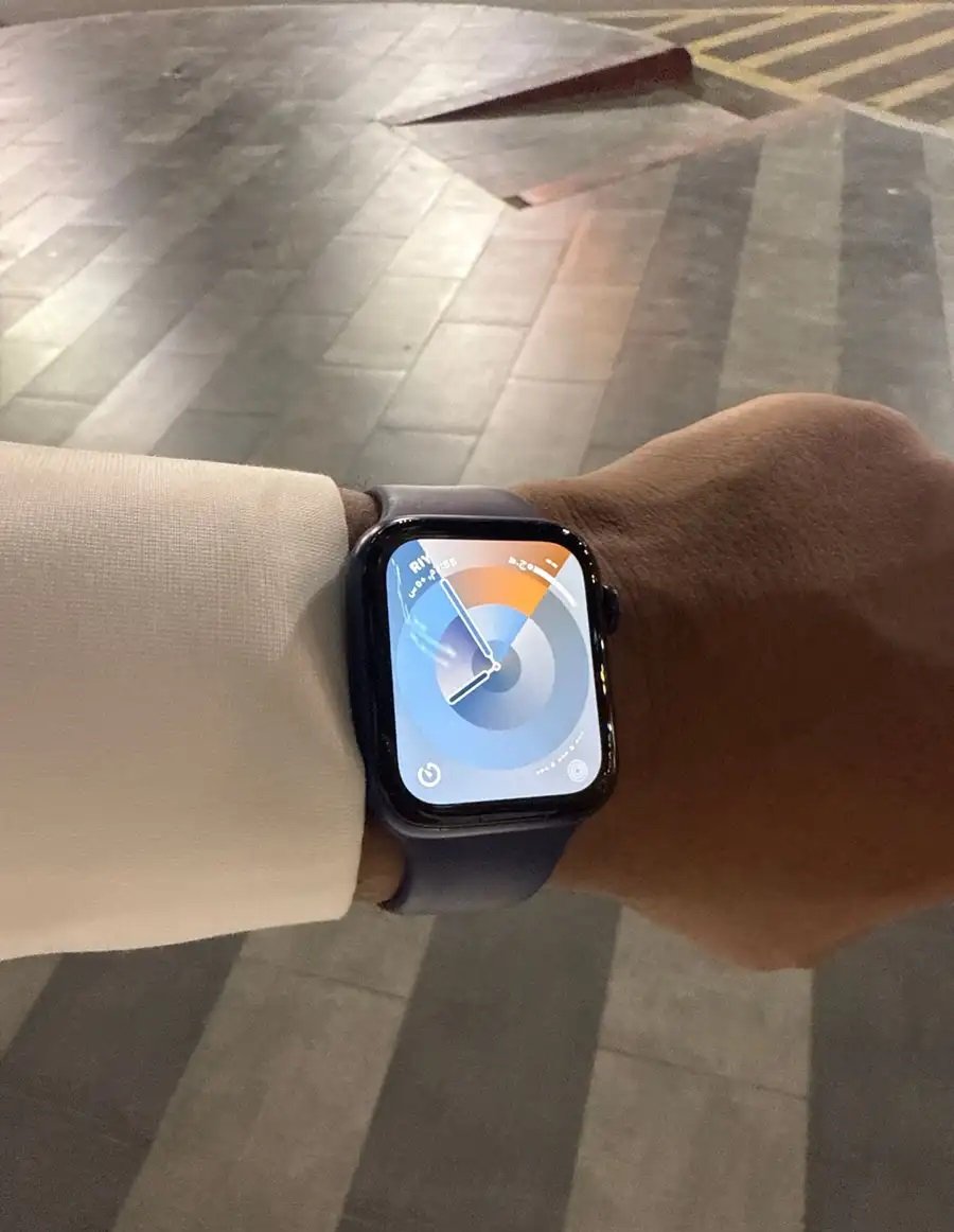 ابل واتش الجيل السادس