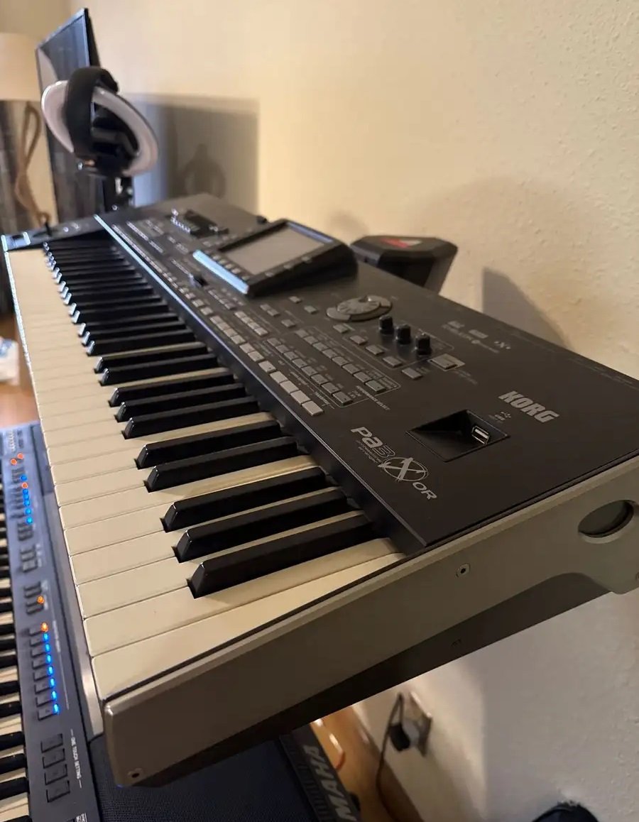 كورج Pa 3x تشريق خارجي Korg Pa 3x