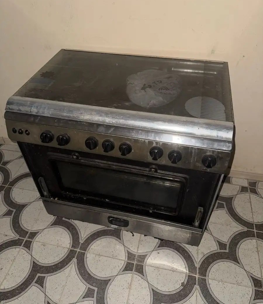 فرن غاز خمس عيون