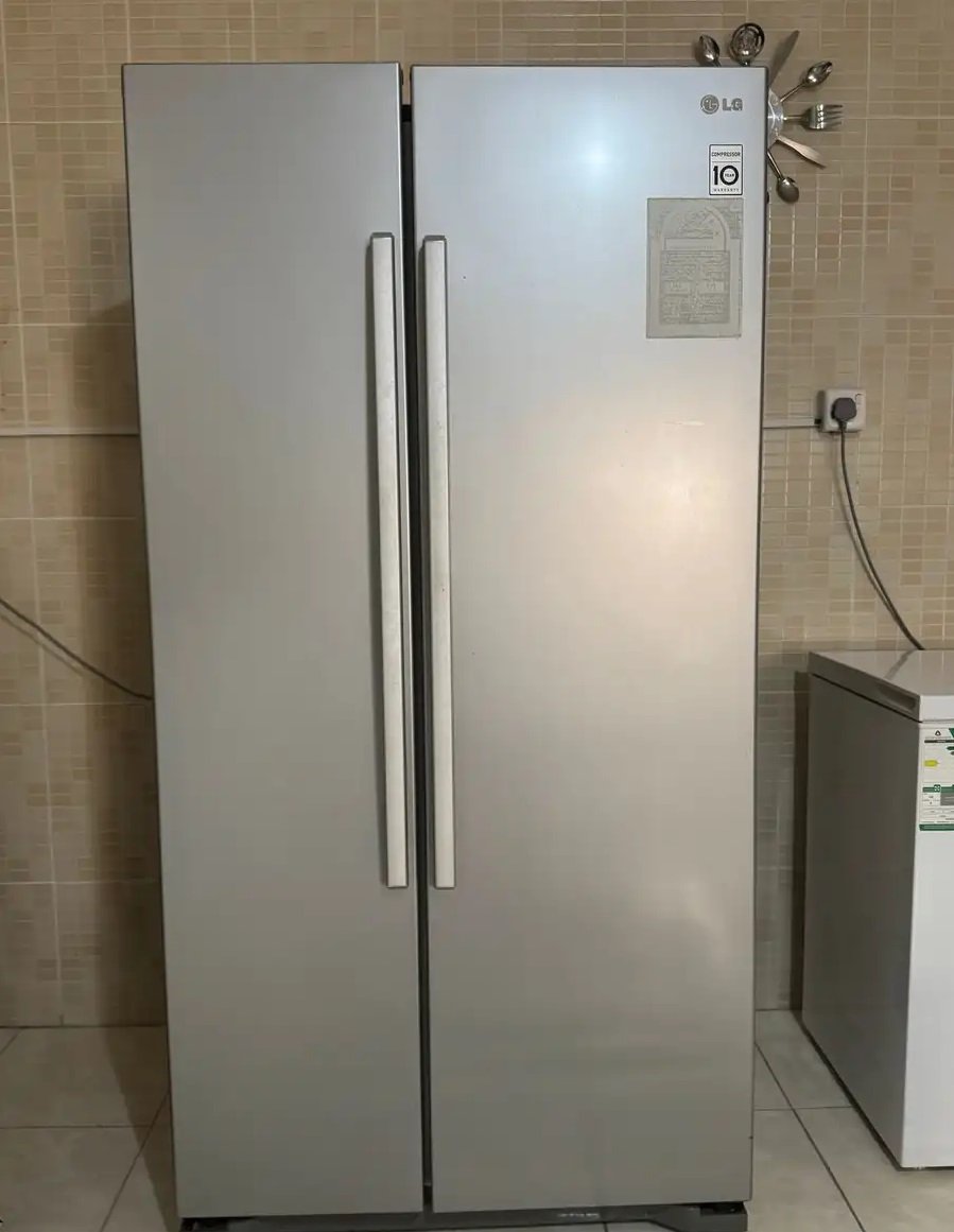 ثلاجة LG للبيع