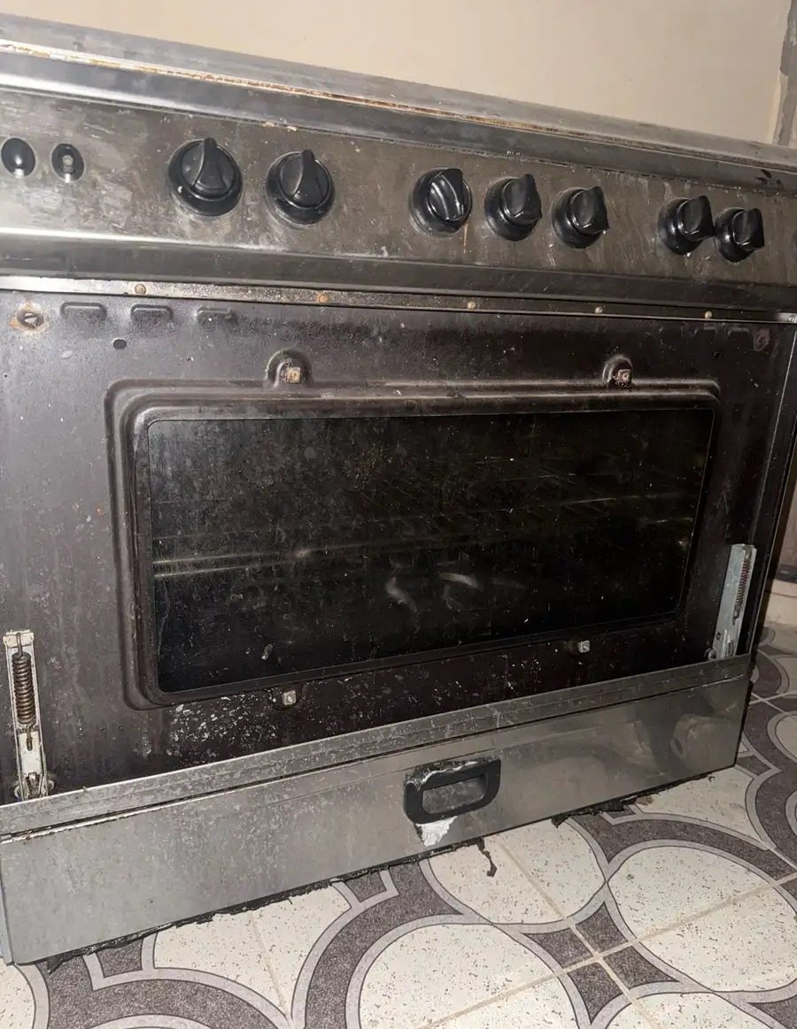 فرن غاز خمس عيون