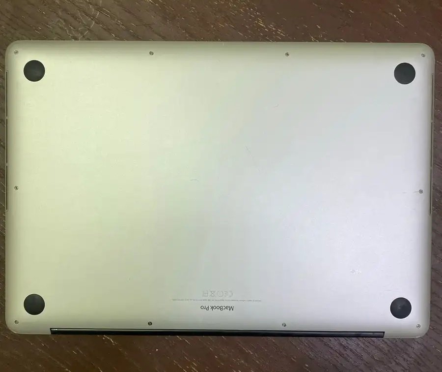 ماك بوك برو 2015 ذاكره 512 قيقا الرام 16 GB