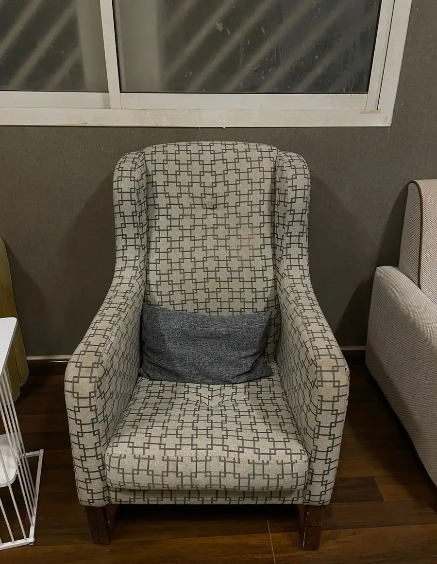 كنبه رصاصية مع كنبه فرديه