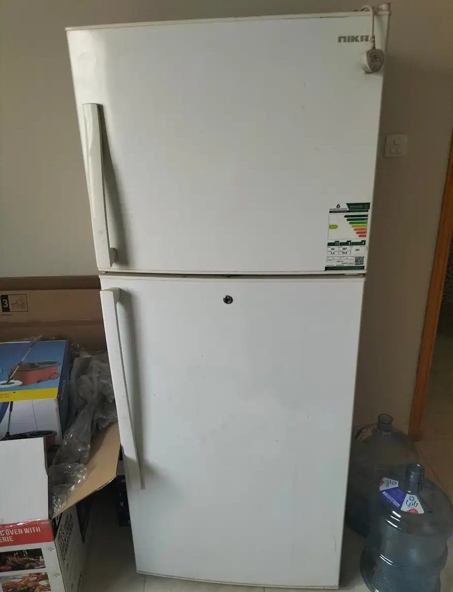 ثلاجه للبيع