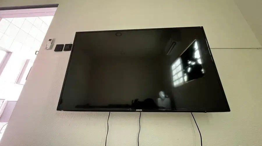 تلفزيون سامسونج 55 بوصه