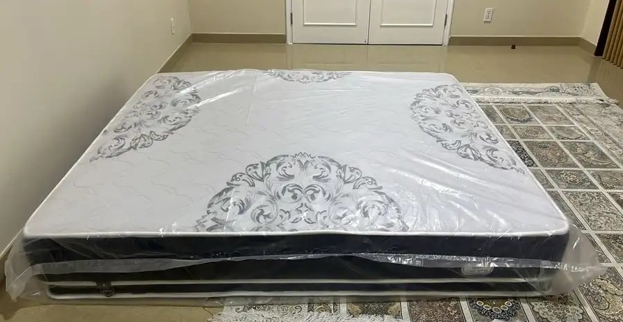 مرتبة نفرين من شركة ان هاوس