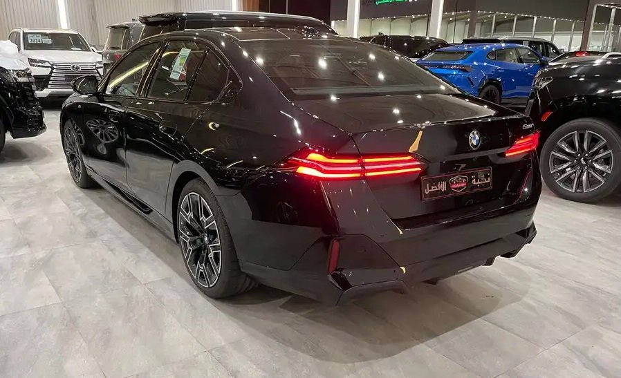 بي ام دبليو 520i M kit موديل 2026 جديد