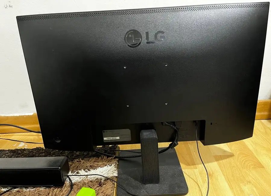شاشة ال جي LG 27 بوصة