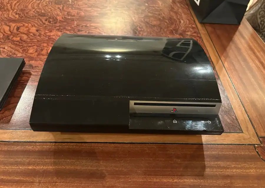 للبيع ب650 ريال فقط سوني 3 (ps3) وسوني 2 (ps2) مهكرين