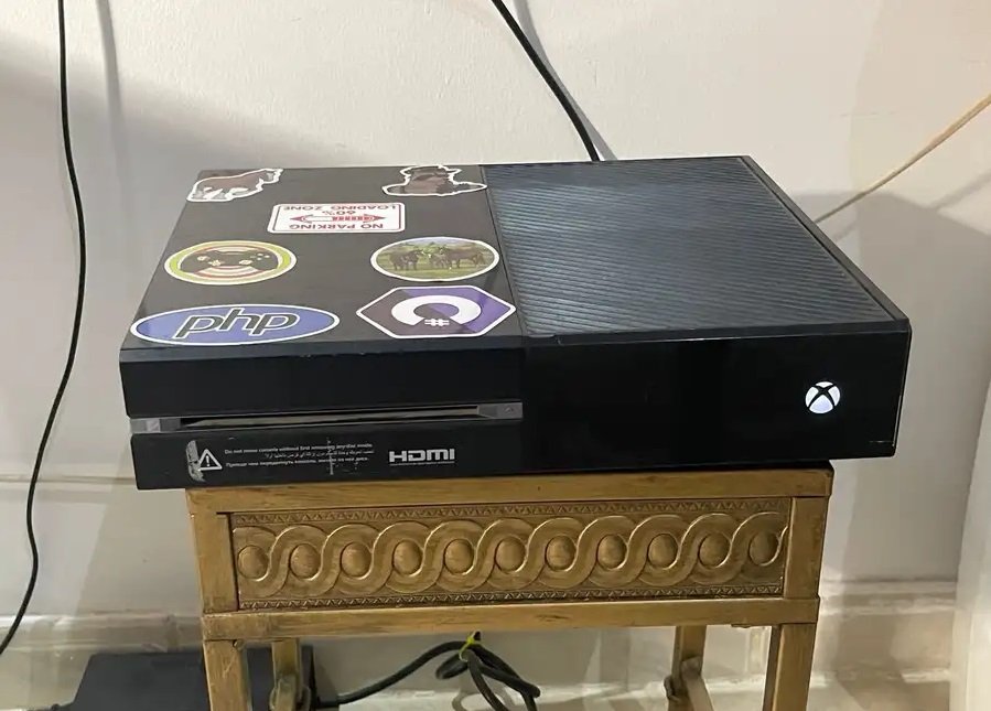 اكس بوكس ون شاشه 32 للبيع