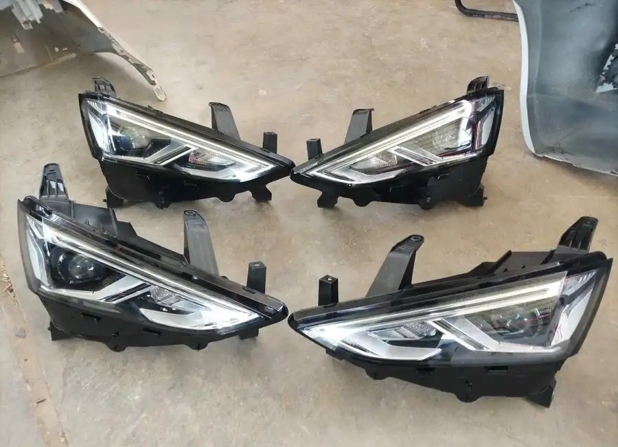 شمعات أم يو اكس 2023