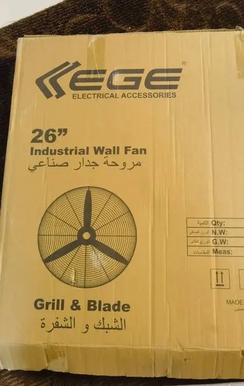 مروحة كبيرة جدار صناعي جديد لم يستخدم والا مرة