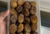 تمر خلاص وبرحي كليو بعلبته ب خمسه ريال