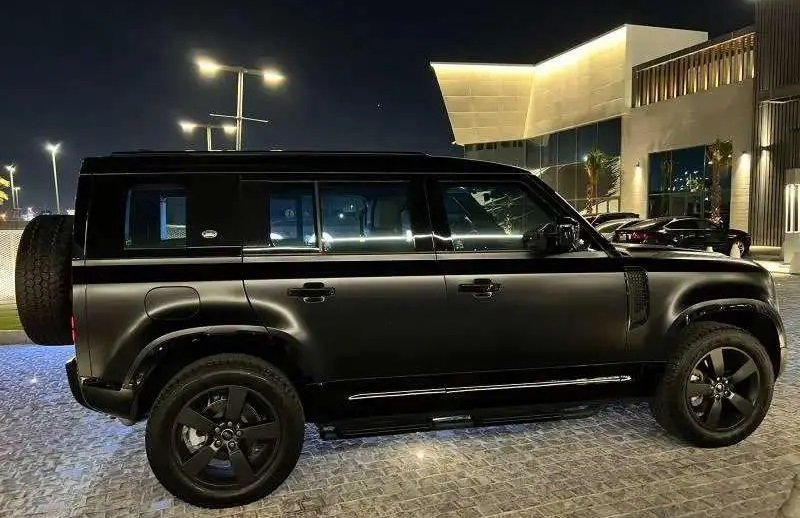 لاند روفر ديفندر فل كامل 2024 تحت الضمان والصيانه