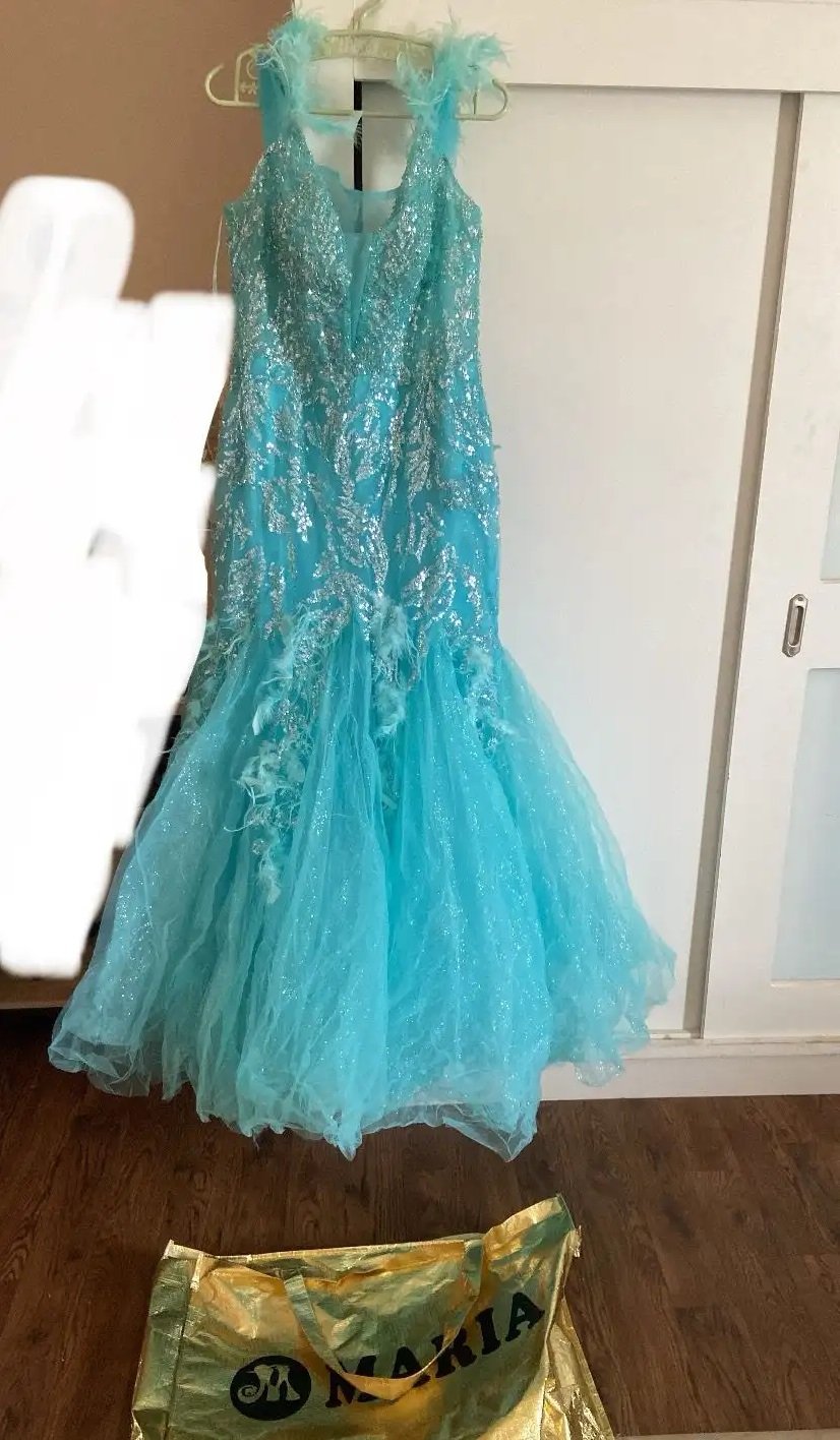 فستان مستعمل