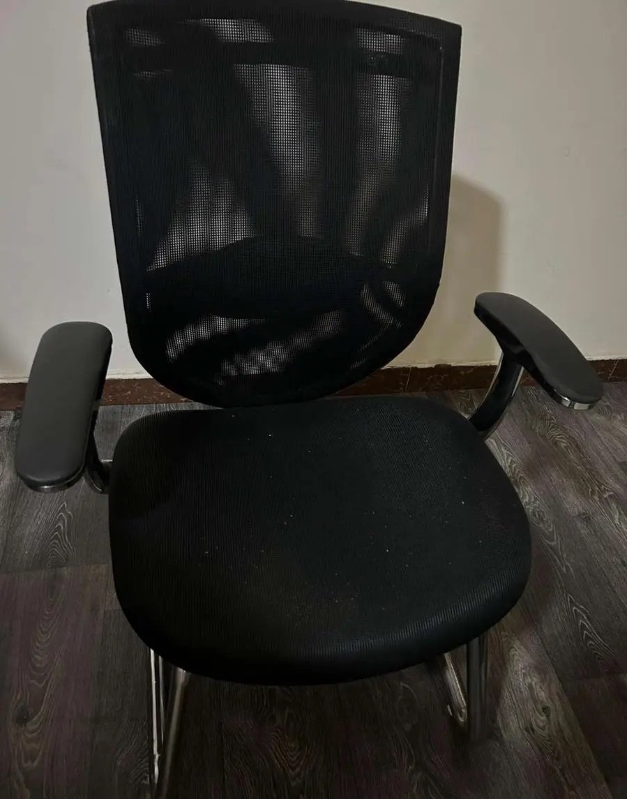 كرسيين مكتبيين للبيع