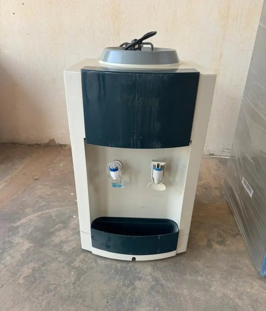 البيع فرن عاز اربع عيون جزيد وبراده مستعمله