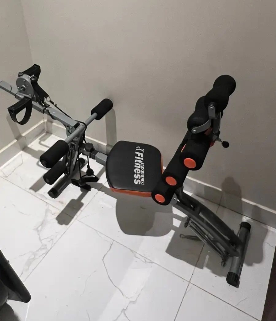 جهاز تمارين البطن جديد ونظيف مستعمل خفيف