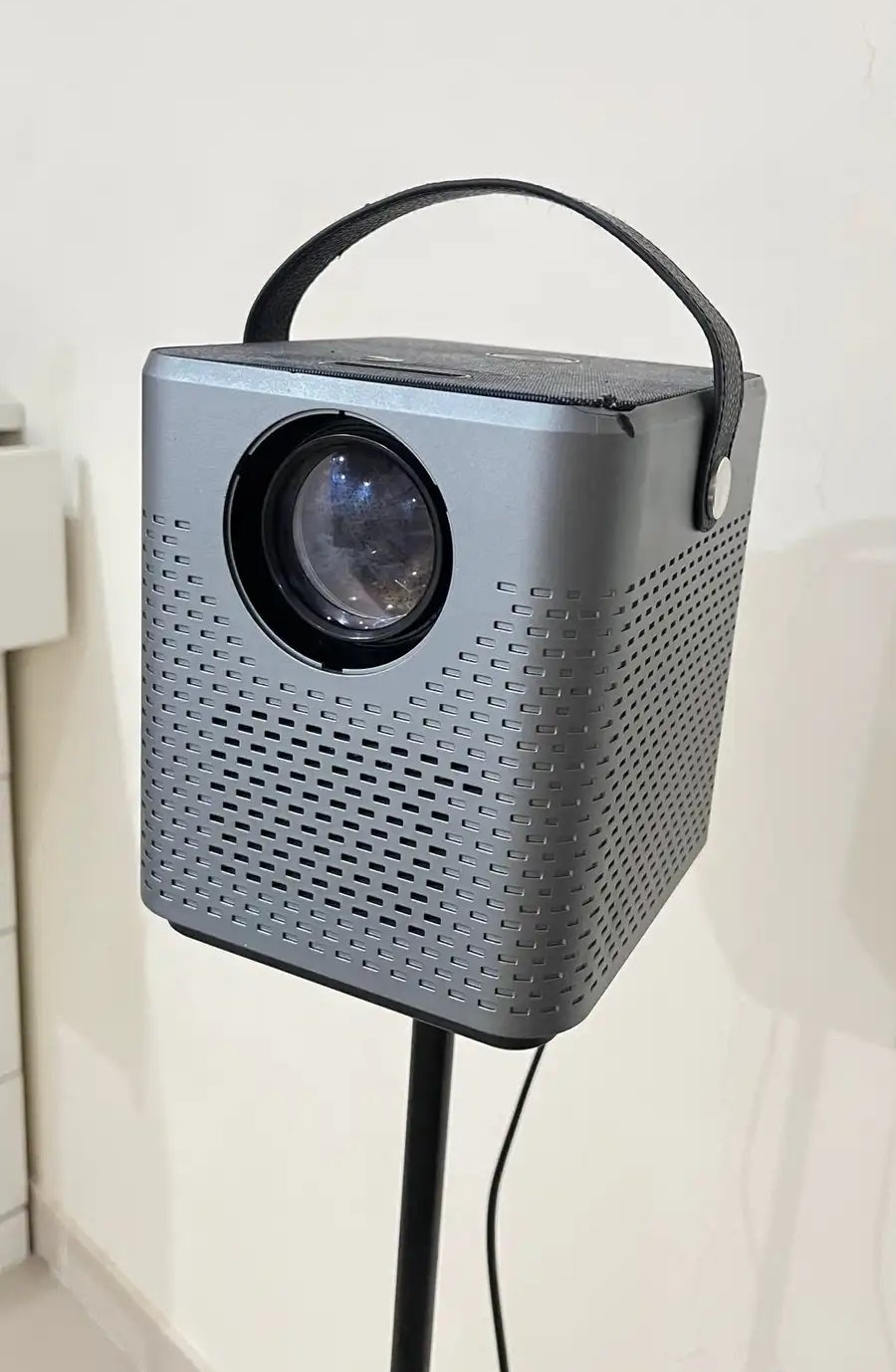 بروجكتر جديد مع العصا