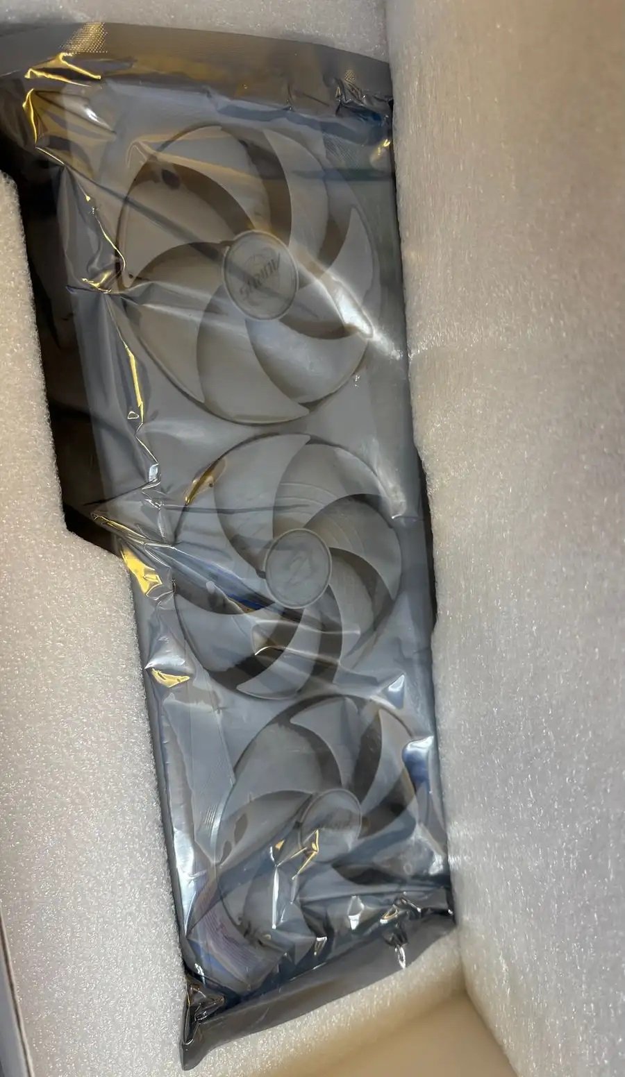 كرت شاشة 5080 ابيض قيقا بايت