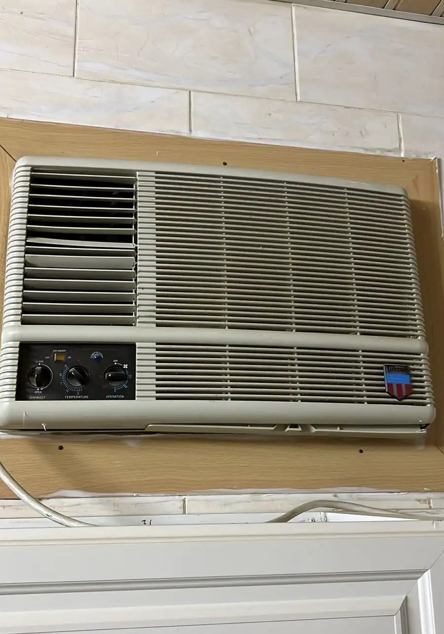 مكيفين جبسون للبيع بحاله جديده