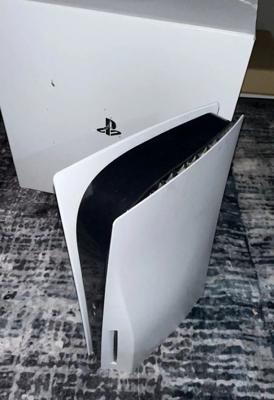 سوني فايف 5 يدتين